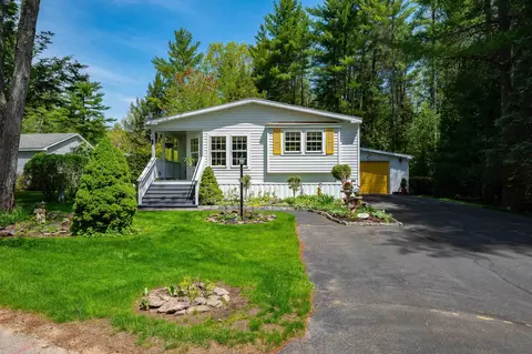 12 Diamondback Dr, Rochester, NH 03868