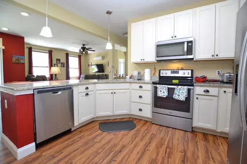 Kitchen - 132 Stillwater Ln #1, Williston, VT 05495 photo 1 of 5