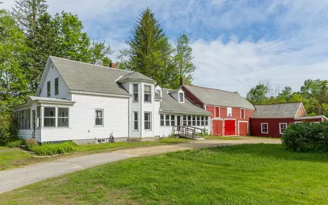 82 Main St, Marlborough, NH 03455