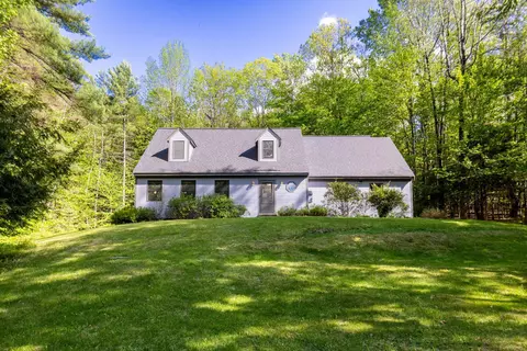 2 Carriage Ln, Hanover, NH 03755