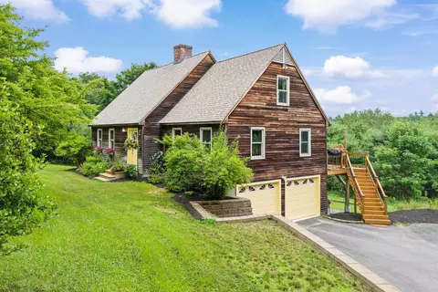 7303 Oak Hill Rd, Loudon, NH 03307