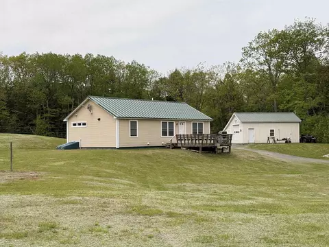 469 Meany Rd, Charlestown, NH 03603