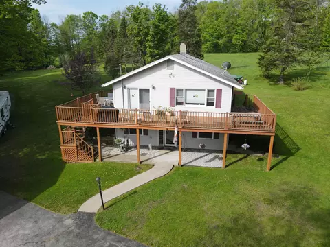 87 Stage Rd, Brookfield, VT 05036