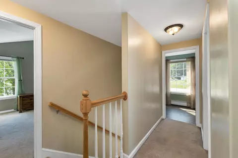 Entry Way - 7 Cortland Dr, Epping, NH 03042 photo 2 of 2