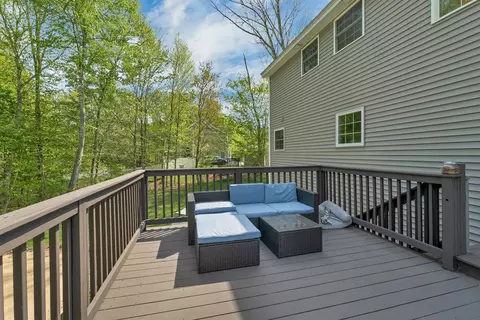 Exterior - 7 Cortland Dr, Epping, NH 03042 photo 10 of 12
