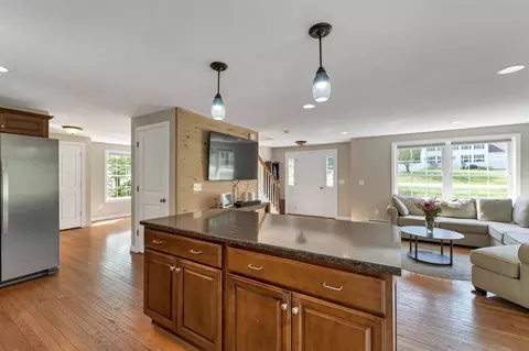 Kitchen - 7 Cortland Dr, Epping, NH 03042 photo 2 of 3