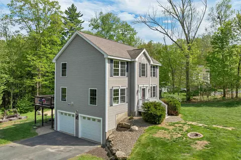 Exterior - 7 Cortland Dr, Epping, NH 03042 photo 2 of 12
