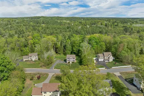 View/Area - 7 Cortland Dr, Epping, NH 03042 photo 2 of 4