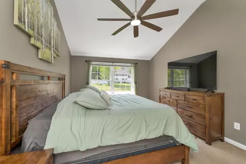 Bedroom - 7 Cortland Dr, Epping, NH 03042 photo 1 of 12