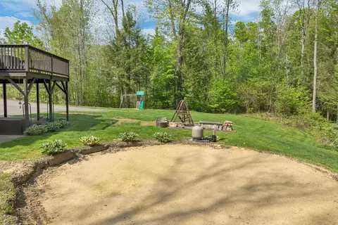 Exterior - 7 Cortland Dr, Epping, NH 03042 photo 8 of 12