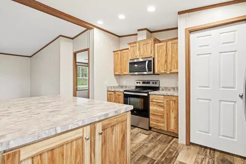 Kitchen - 1174 Vt Route 102, Canaan, VT 05903 photo 4 of 8