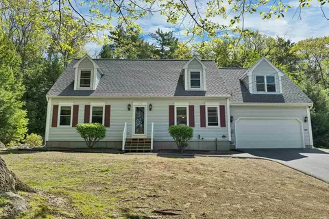725 Shore Dr, Laconia, NH 03246