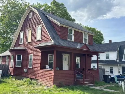16 Harlow Rd, Springfield, VT 05156