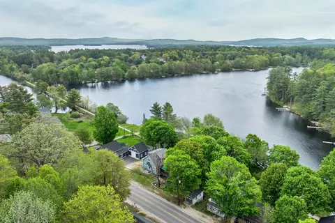 171 Center St, Wolfeboro, NH 03894