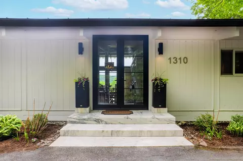 1310 Dorset Hill Rd, Dorset, VT 05253