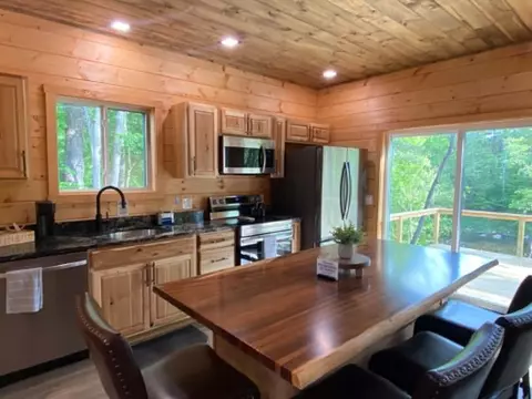 196 Washington St #CONDO  3, Littleton, NH 03561