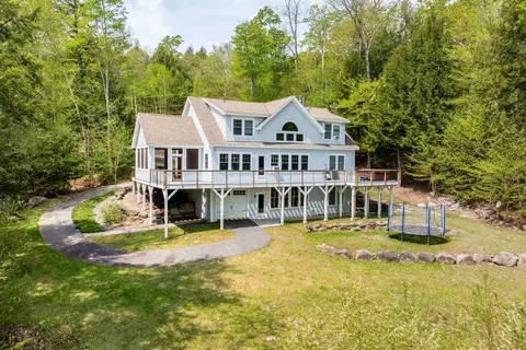 74 S Beach Dr, Croydon, NH 03773