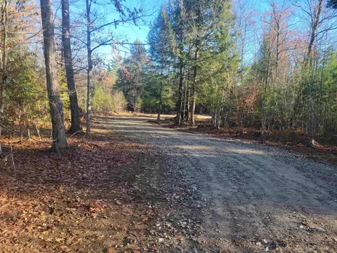 1555 River Rd #2, Bridgewater, NH 03222