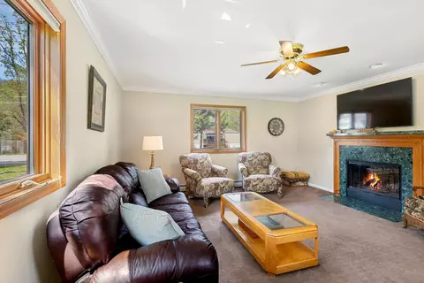 Living - 990 Main St, Proctorsville, VT 05153 photo 1 of 5