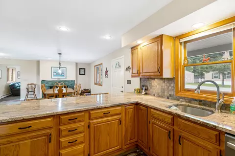 Kitchen - 990 Main St, Proctorsville, VT 05153 photo 3 of 3