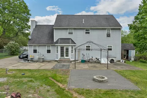 Exterior - 12 Chester Rd, Derry, NH 03038 photo 3 of 5