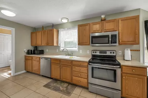 Kitchen - 12 Chester Rd, Derry, NH 03038 photo 2 of 2