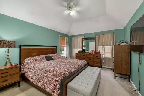 Bedroom - 12 Chester Rd, Derry, NH 03038 photo 5 of 8