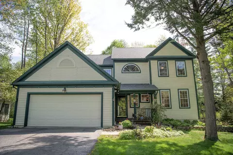 64 Stonegate Ln, Shelburne, VT 05482