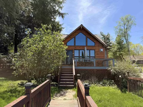 336 Spruce St, Newport, VT 05855