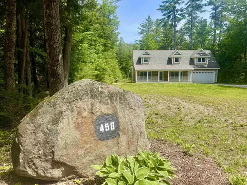 458 Town Hall Rd, Intervale, NH 03845