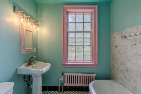 Bath - 55 Cherry Hl, Springfield, VT 05156 photo 1 of 2