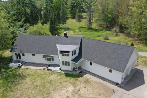 20 Mirror Lake Dr, Tuftonboro, NH 03853