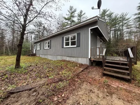 48 Spa Rd, Danbury, NH 03230