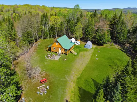505 Hill Rd, Pittsburg, NH 03592