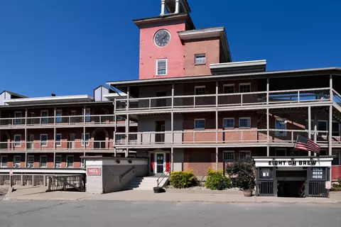 145 Main St #308, Ludlow, VT 05149