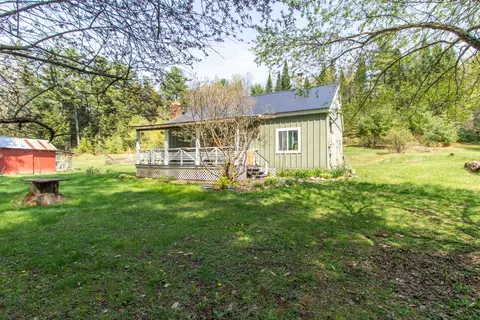 160 Heritage Ln, Lyndonville, VT 05851