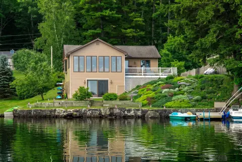 81 Lakewood Manor Rd, Newbury, NH 03255