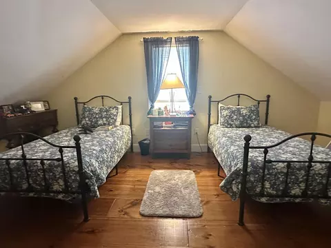 Bedroom - 175 Creek Rd, Castleton, VT 05735 photo 3 of 4