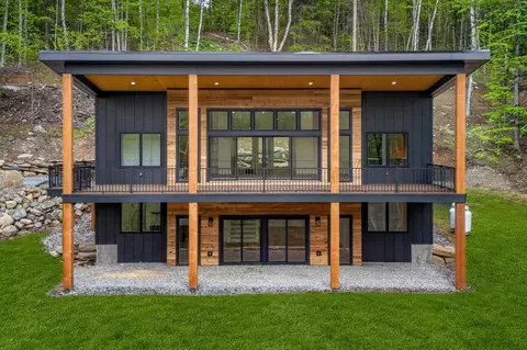 140 Echo View Dr, Plymouth, VT 05056