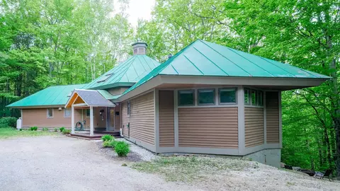 66 Scotts Lndg, Ludlow, VT 05149