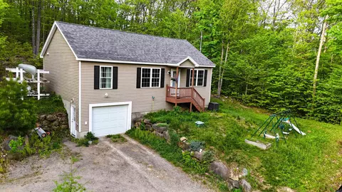381 N Hidden Lake Rd, Stoddard, NH 03464
