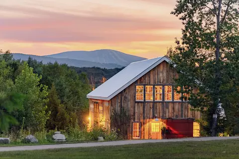 580 Cross Rd, Londonderry, VT 05155