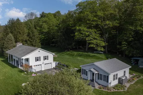 15 Hillcrest Dr, Lebanon, NH 03766