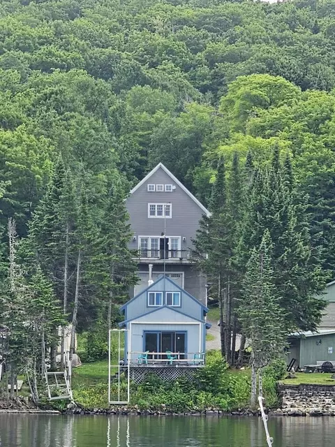 19 Backiel Dr, Stewartstown, NH 03576