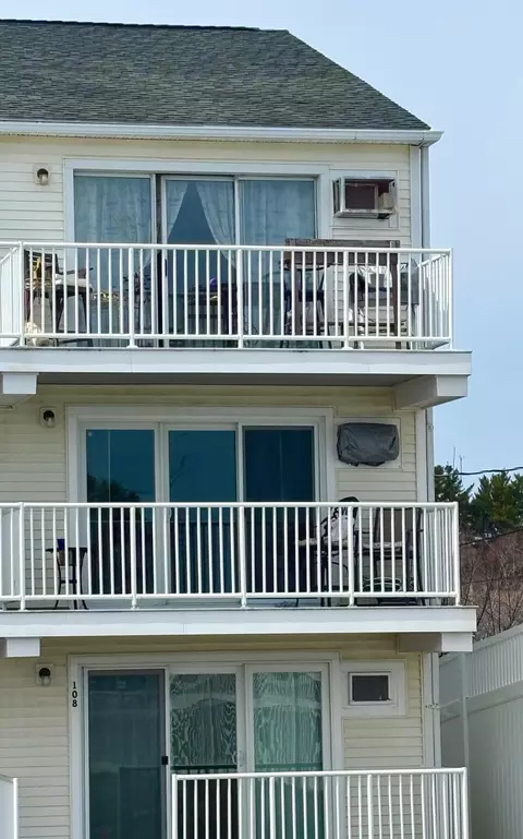 Exterior - 933 Ocean Blvd #308, Hampton, NH 03842 photo 4 of 4