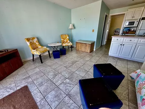 Living - 933 Ocean Blvd #308, Hampton, NH 03842 photo 4 of 4