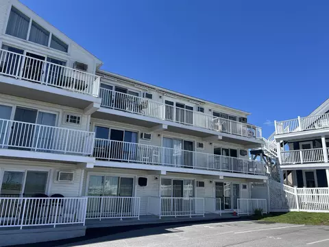 933 Ocean Blvd #308, Hampton, NH 03842