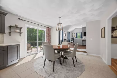 Dining - 3 Deerhaven Dr, Exeter, NH 03833 photo 4 of 4