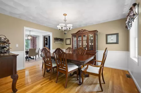 Dining - 3 Deerhaven Dr, Exeter, NH 03833 photo 1 of 4