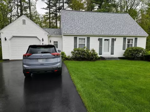 21 Harvest Dr, Hooksett, NH 03106